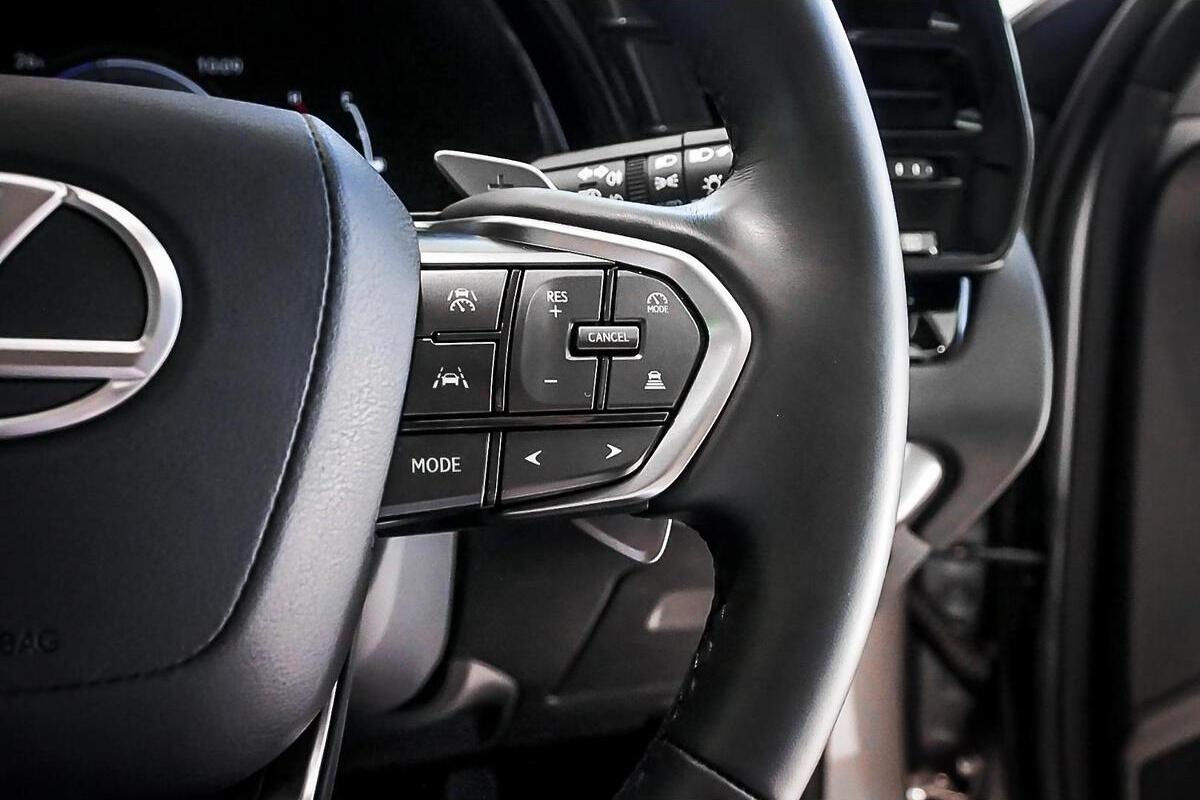 2024 Lexus RX RX350h Luxury Auto 2WD image 12