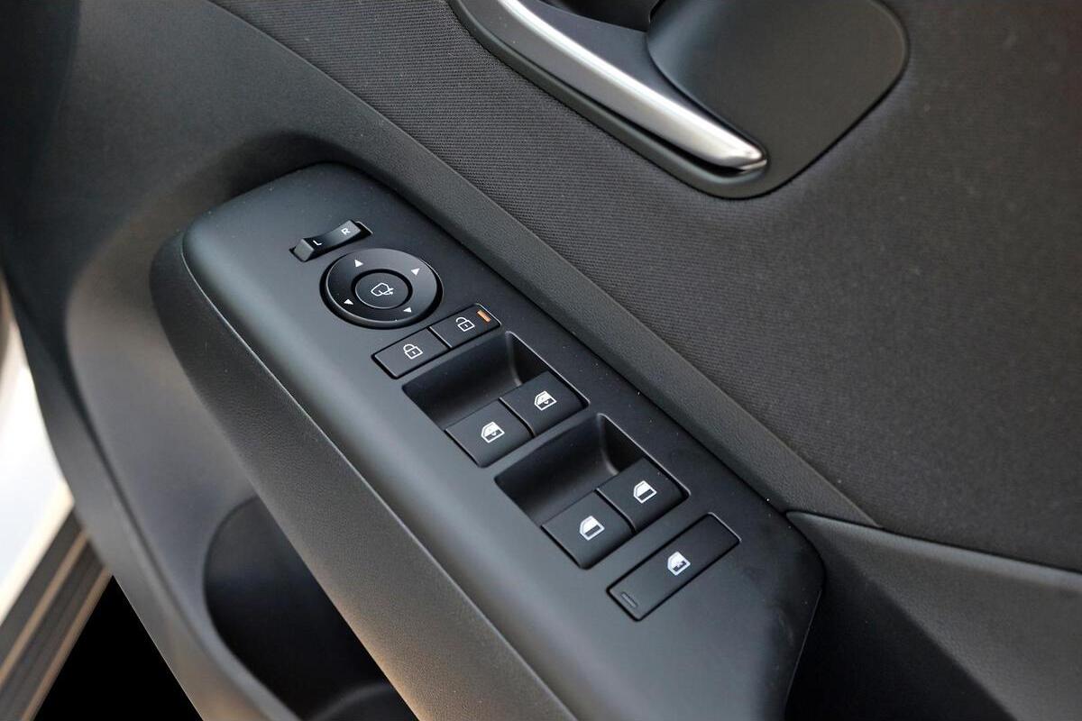 2024 Hyundai Kona Hybrid Auto 2WD MY25 image 16