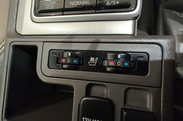 2022 Toyota Prado Kakadu image 26