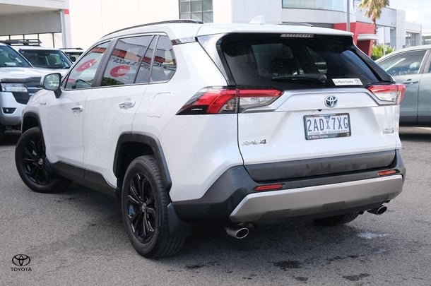 2024 Toyota Rav4 Hybrid Cruiser 2WD image 2