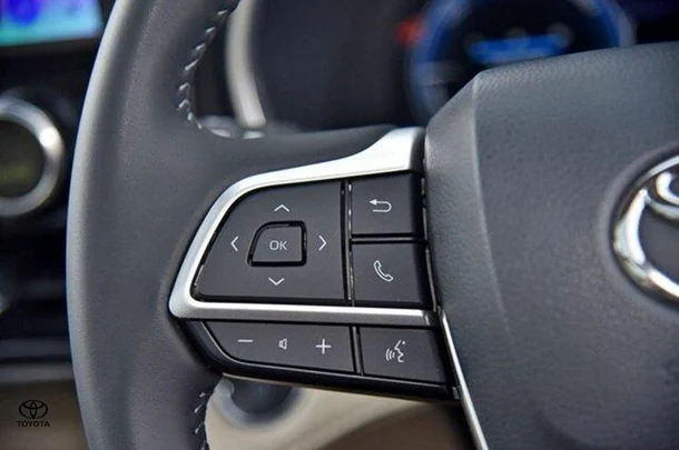 2023 Toyota Kluger Hybrid AWD GRANDE image 19