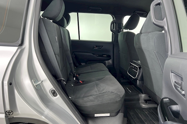 2022 Toyota Landcruiser GX image 12