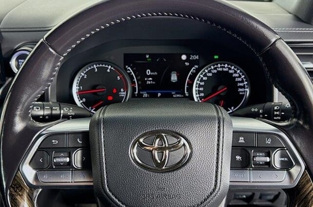 2022 Toyota LANDCRUISER VX image 13