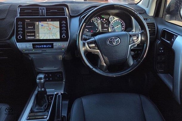 2021 Toyota Prado GXL image 18