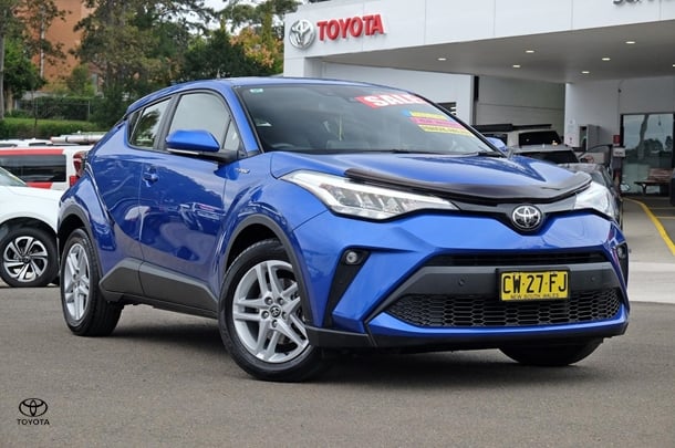 2020 Toyota C-HR Standard 2WD image 1