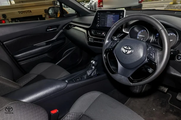 2021 Toyota CH-R GXL AWD image 8