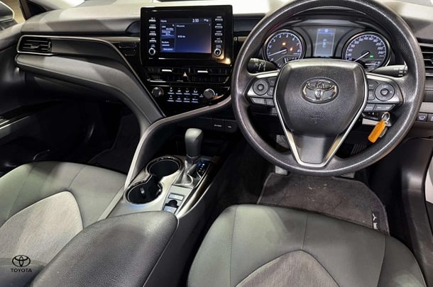 2021 Toyota Camry Ascent image 4