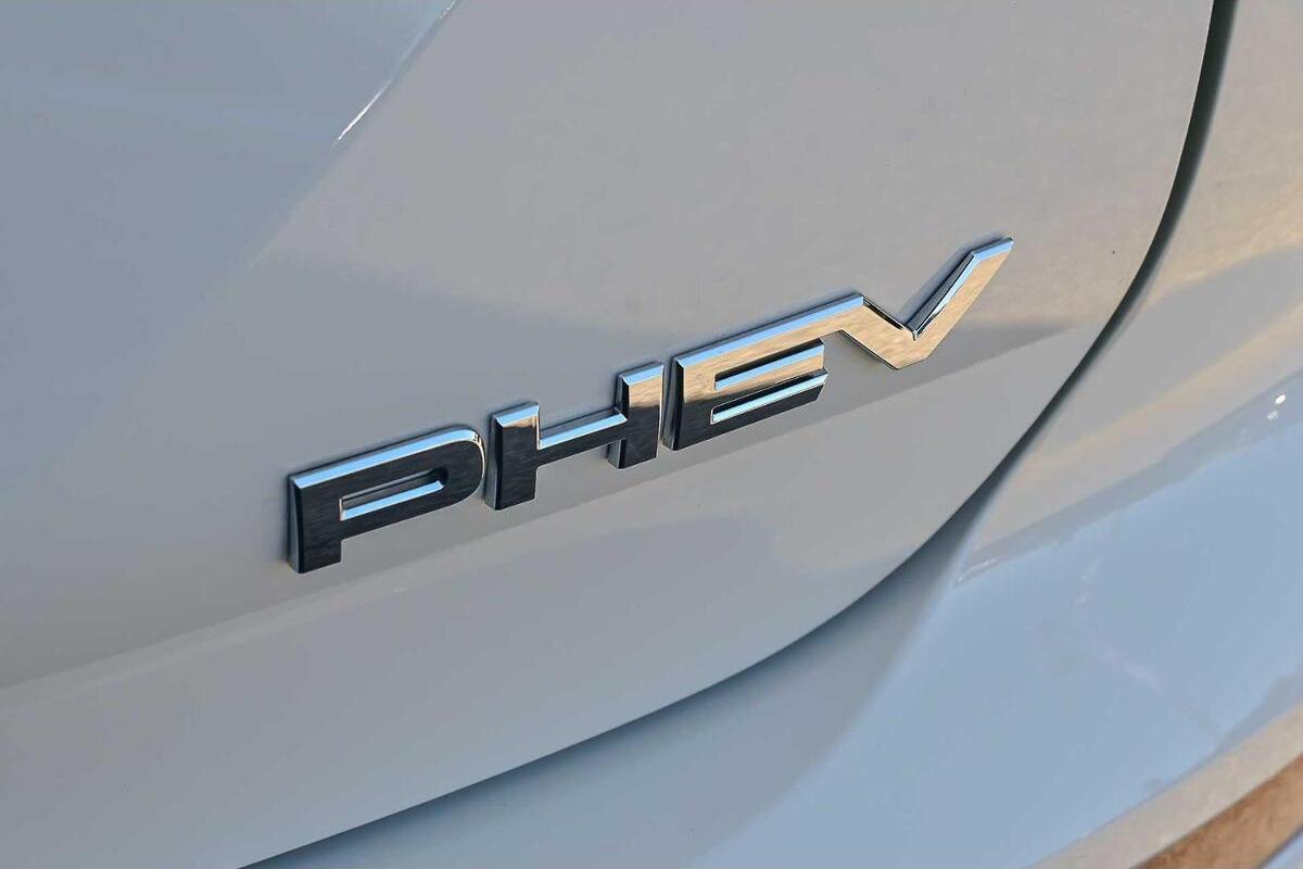 2024 Mitsubishi Outlander PHEV ES ZM Auto AWD MY24 image 13