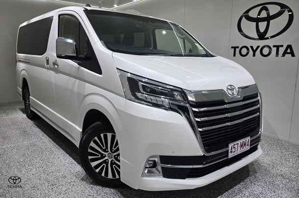 2022 Toyota Granvia Standard image 1