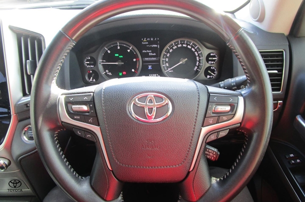 2018 Toyota Landcruiser Sahara image 12