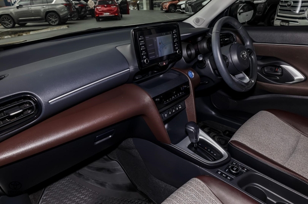 2021 Toyota Yaris Cross Hybrid Urban image 9