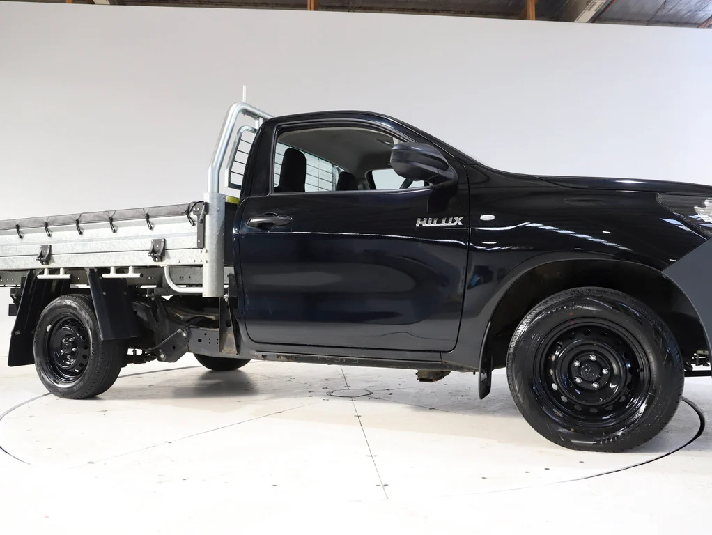 2022 Toyota Hilux Workmate image 18