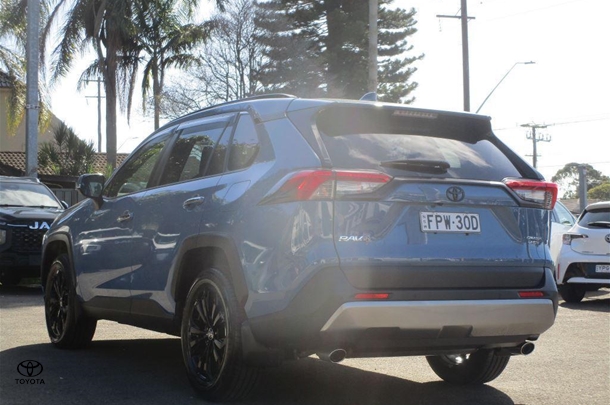 2025 Toyota Rav4 Hybrid Cruiser 2WD image 5