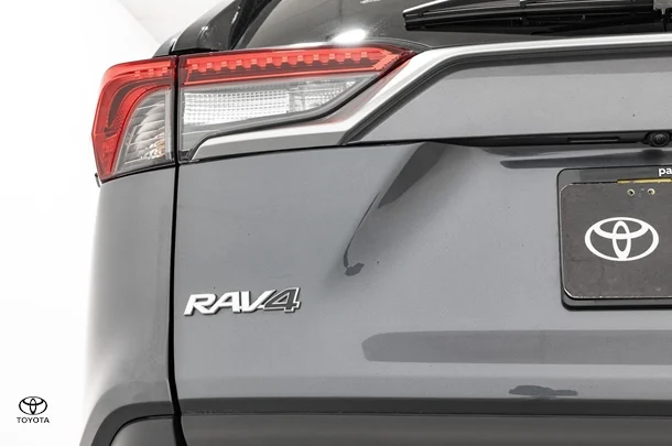 2023 Toyota RAV4 Hybrid Cruiser-AWD image 12