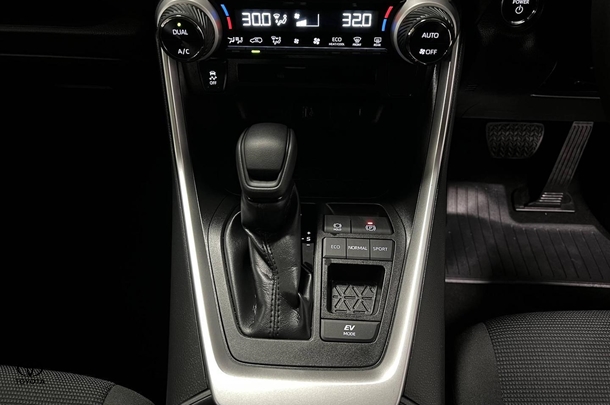 2024 Toyota Rav4 Hybrid GX-2WD image 19