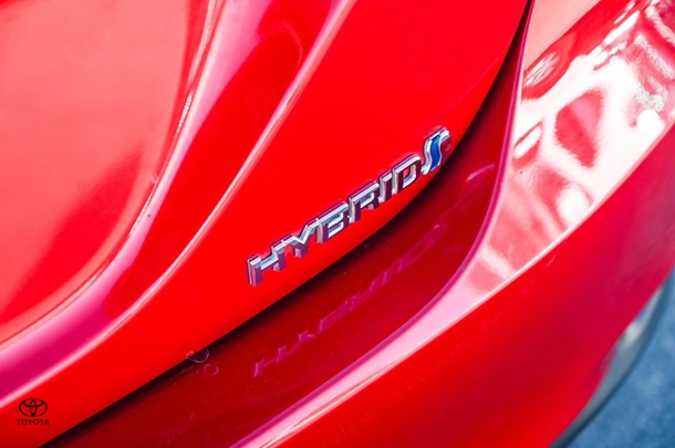 2023 Toyota Camry Hybrid Ascent image 12