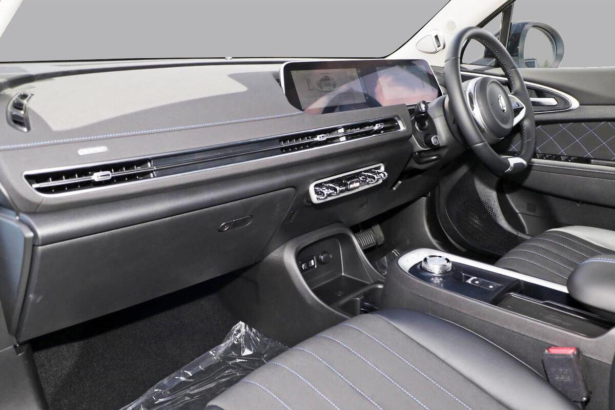 2025 GWM Ora Standard Range Auto image 7