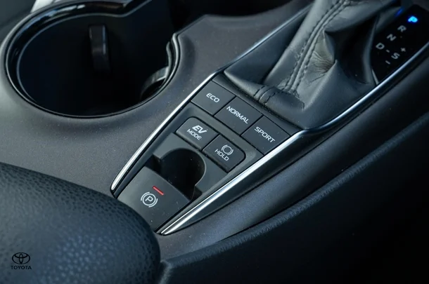 2024 TOYOTA Camry Hybrid Ascent image 17