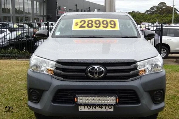 2021 Toyota Hilux Workmate image 2