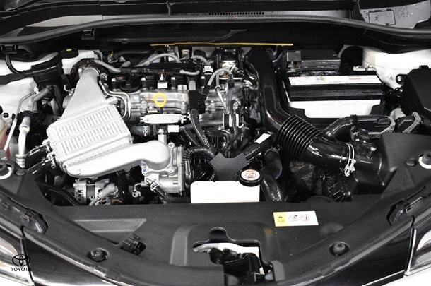 2019 Toyota C-HR Koba AWD image 17