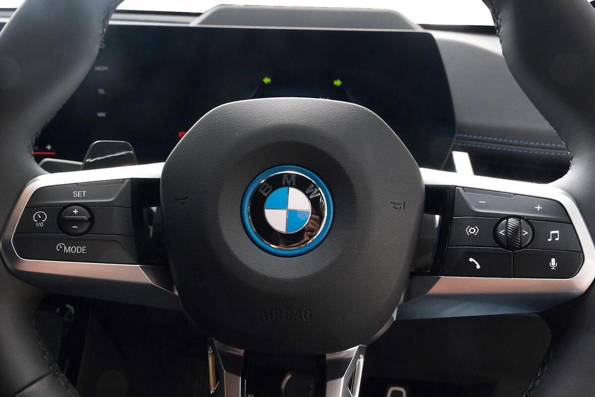 2025 BMW iX1 xDrive30 M Sport U11 Auto AWD image 12