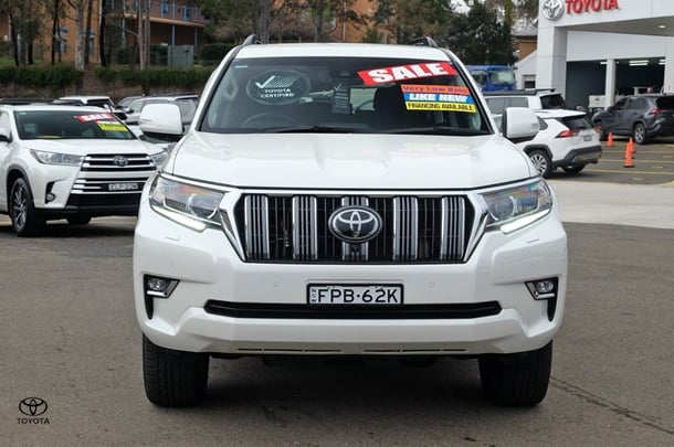 2023 Toyota PRADO VX image 4