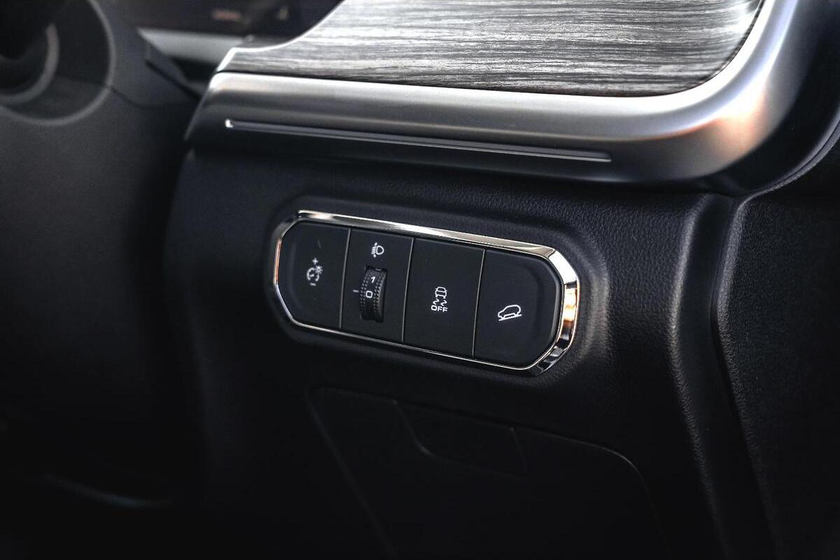 2024 GWM Cannon Alpha Lux Auto 4WD Dual Cab image 18