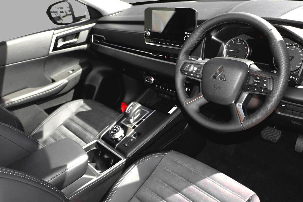 2024 Mitsubishi Outlander Aspire ZM Auto AWD MY24 image 6