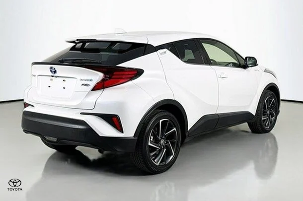 2022 Toyota C-HR Hybrid Koba 2WD image 10