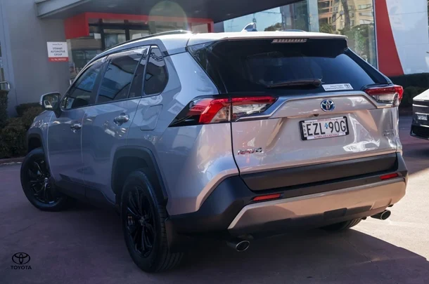 2023 TOYOTA RAV4 Hybrid Cruiser-AWD image 2