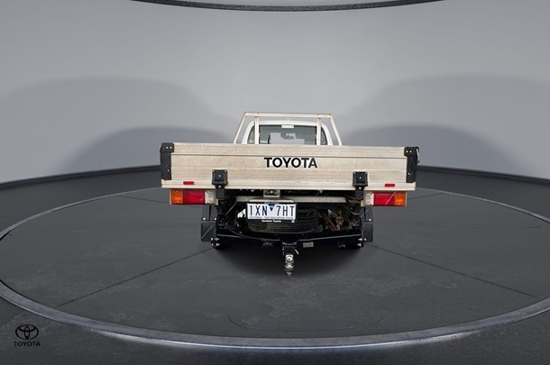 2023 Toyota HILUX Workmate image 7