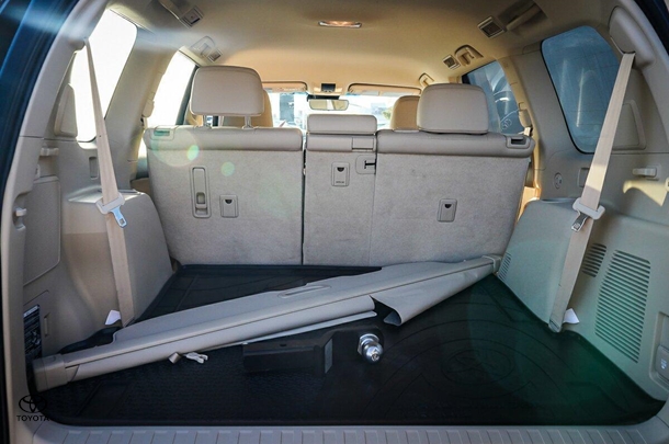 2022 Toyota Prado VX image 10