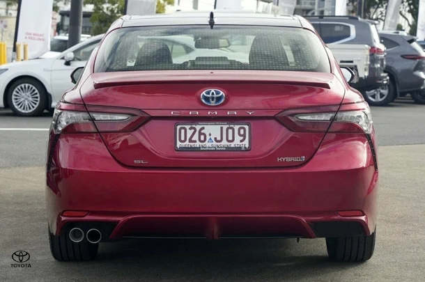 2023 Toyota Camry Hybrid SL image 5