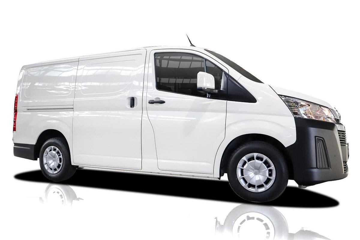 2025 Toyota Hiace LWB Manual image 6