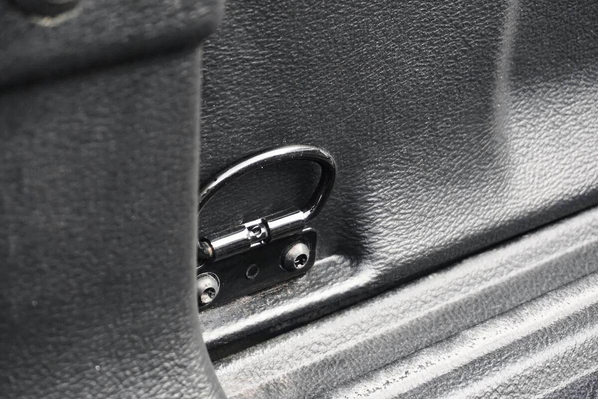 2024 Nissan Navara SL Warrior D23 Auto 4x4 MY24 Dual Cab image 15