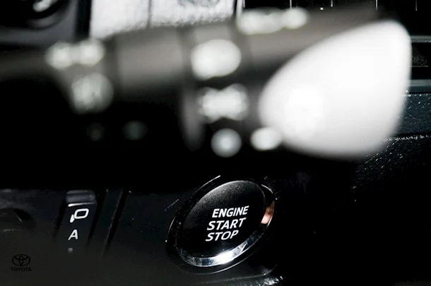 2023 Toyota Prado GXL image 16