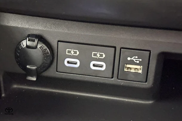 2023 Toyota Kluger 4x2 GRANDE image 34