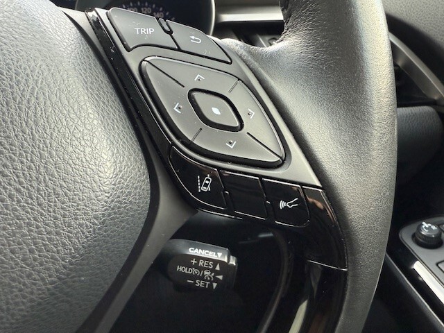 2022 Toyota C-HR Koba AWD image 17