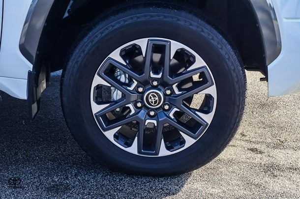 2023 Toyota Tundra Limited image 11
