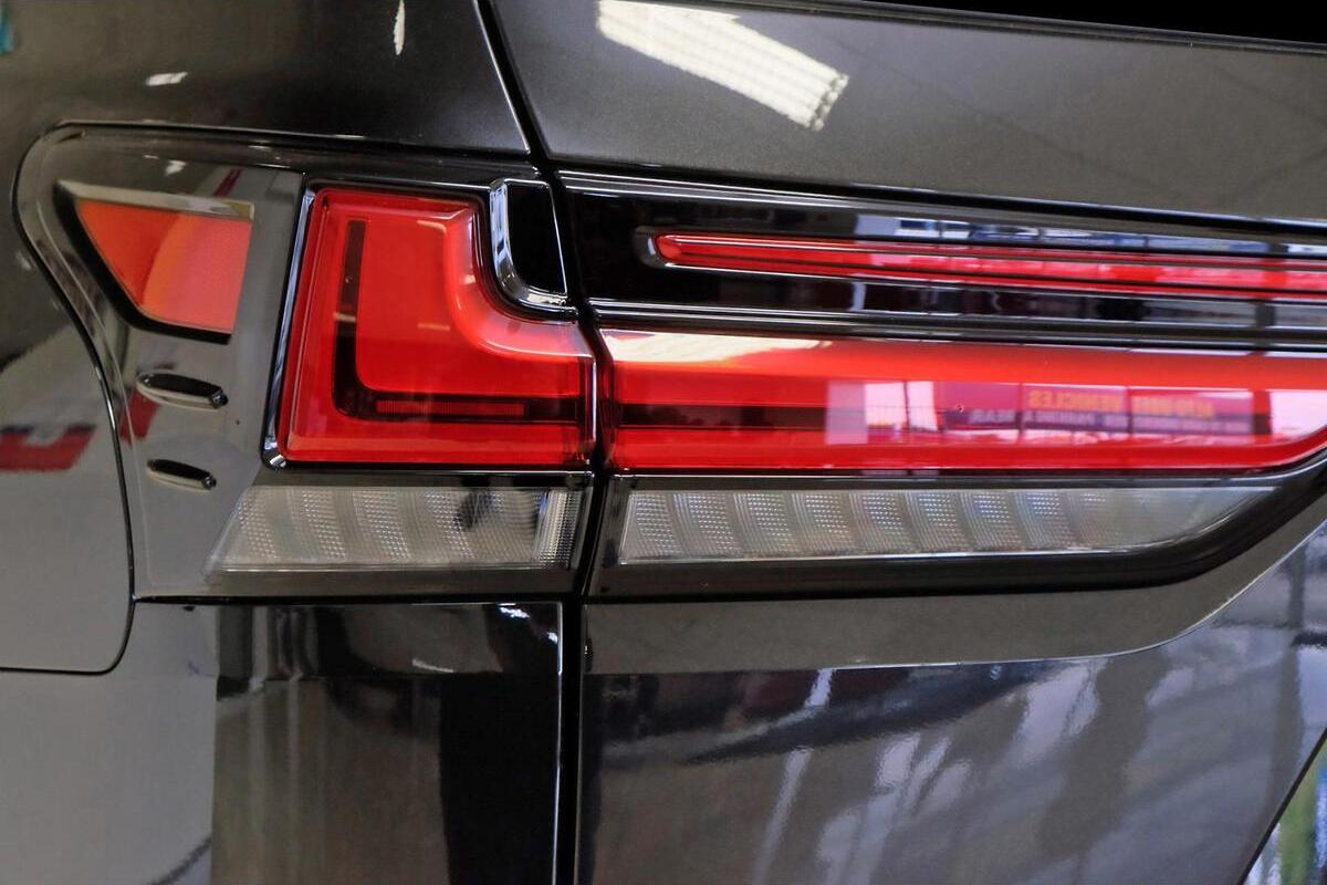 2024 Lexus LX LX600 F Sport Auto 4x4 image 17