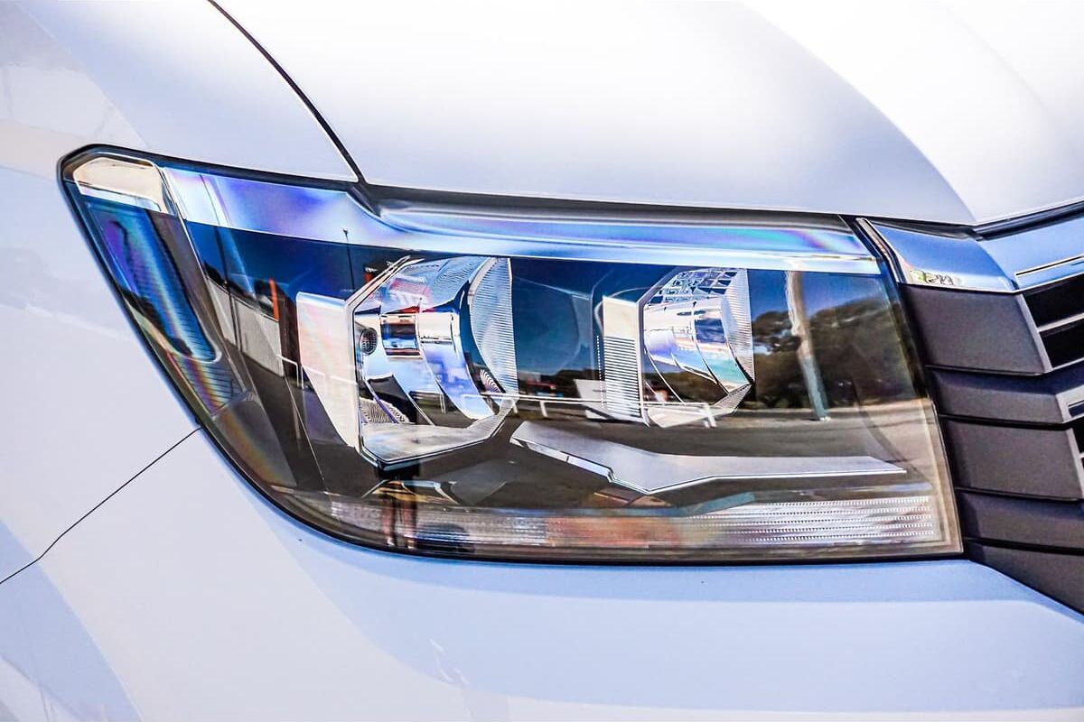 2024 Volkswagen Crafter 35 TDI340 SY1 Medium Wheelbase Auto FWD MY24 image 16