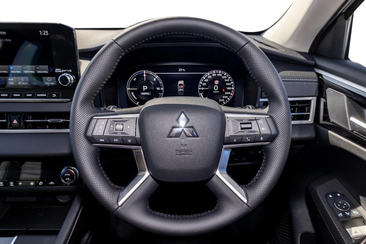 2024 Mitsubishi Outlander PHEV Aspire ZM Auto AWD MY24 image 8