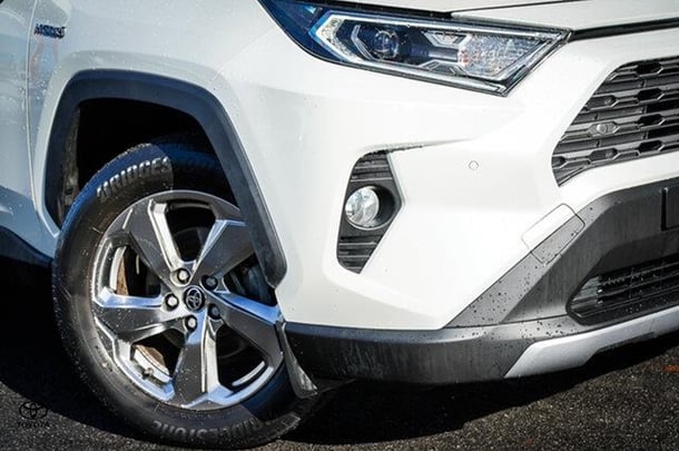 2020 Toyota RAV4 Hybrid GXL AWD image 2