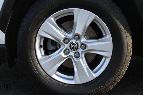 2020 Toyota RAV4 GX-2WD image 15