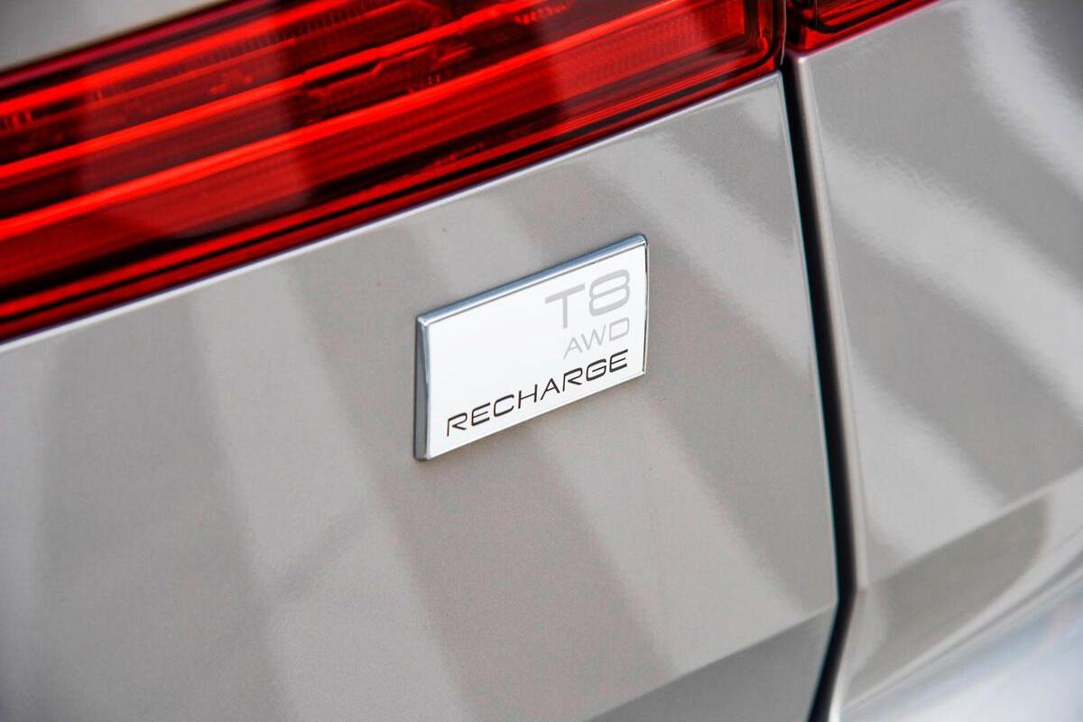 2024 Volvo XC60 Plus T8 Plug-In Hybrid Auto AWD MY25 image 11