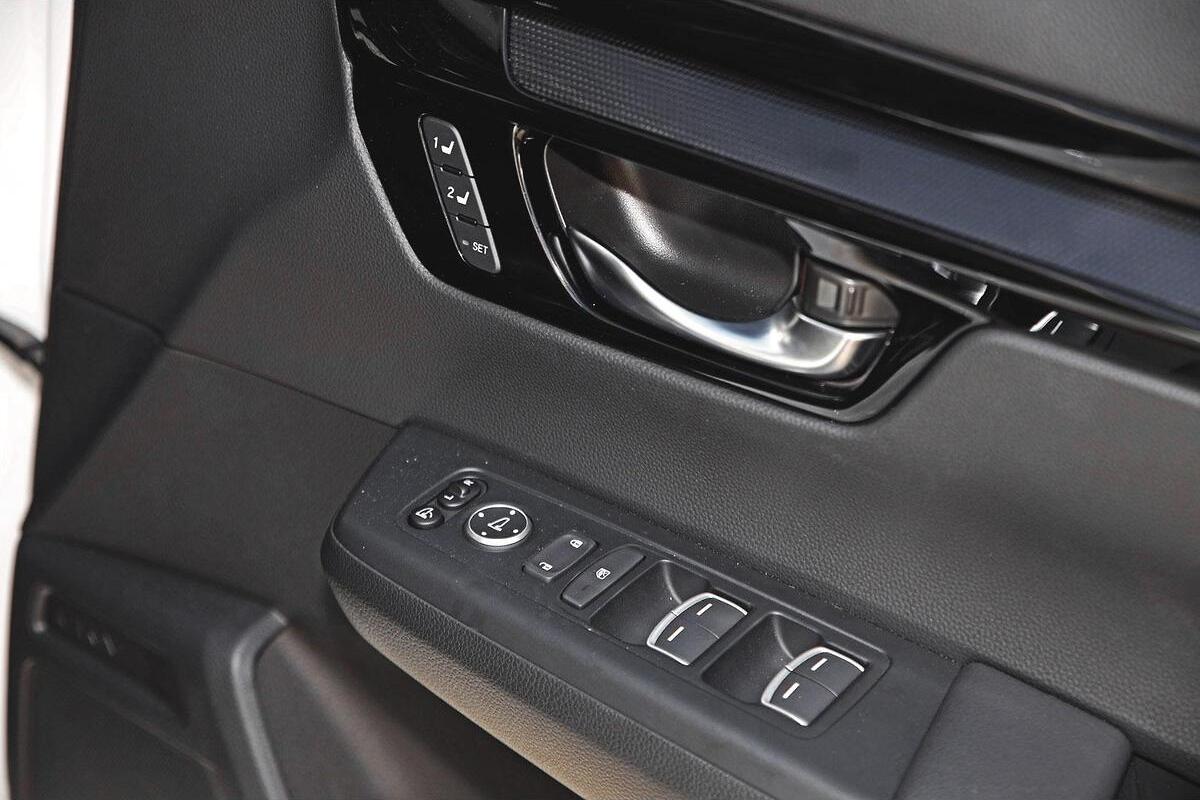 2024 Honda CR-V VTi L7 Auto FWD MY24 image 17