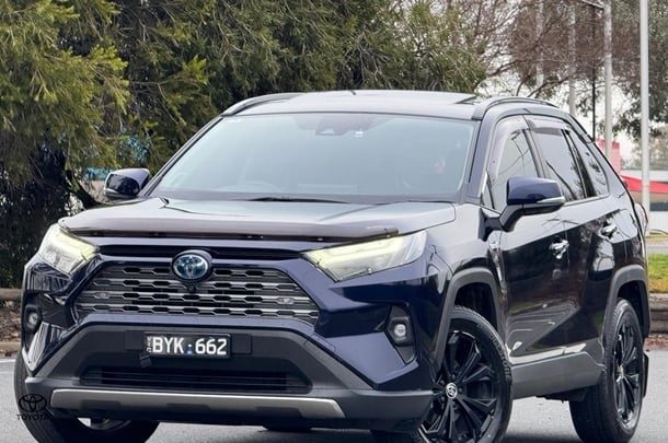 2022 Toyota RAV4 HYBRID Cruiser-AWD image 3
