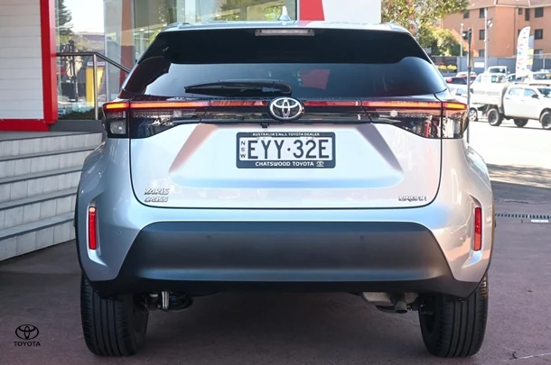 2023 TOYOTA Yaris Cross Urban image 5