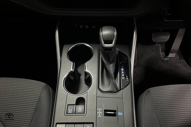 2021 Toyota Kluger Hybrid GX AWD image 20