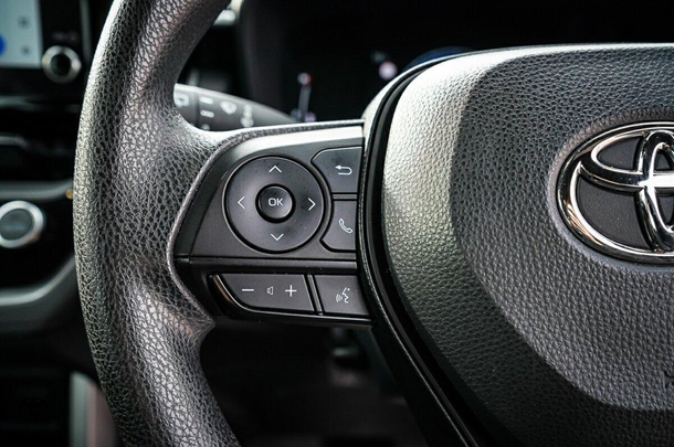 2024 Toyota Corolla Cross GX image 15